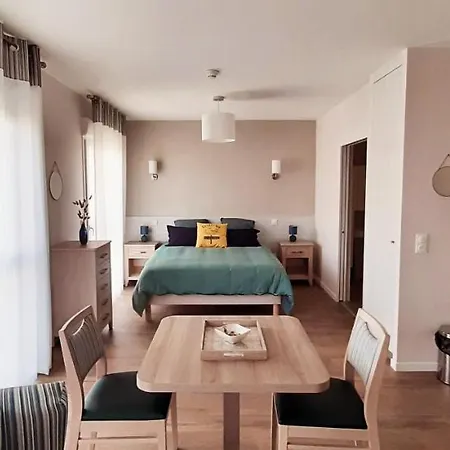 Appartamento Les Logis D'Oleron Saint-Pierre-d'Oleron Esterno foto
