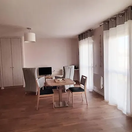 Appartamento Les Logis D'Oleron Saint-Pierre-d'Oleron Esterno foto